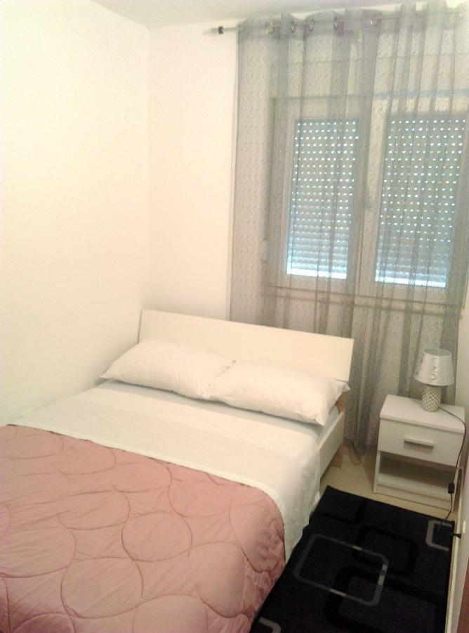 Apartments Garija 로고즈니차 외부 사진