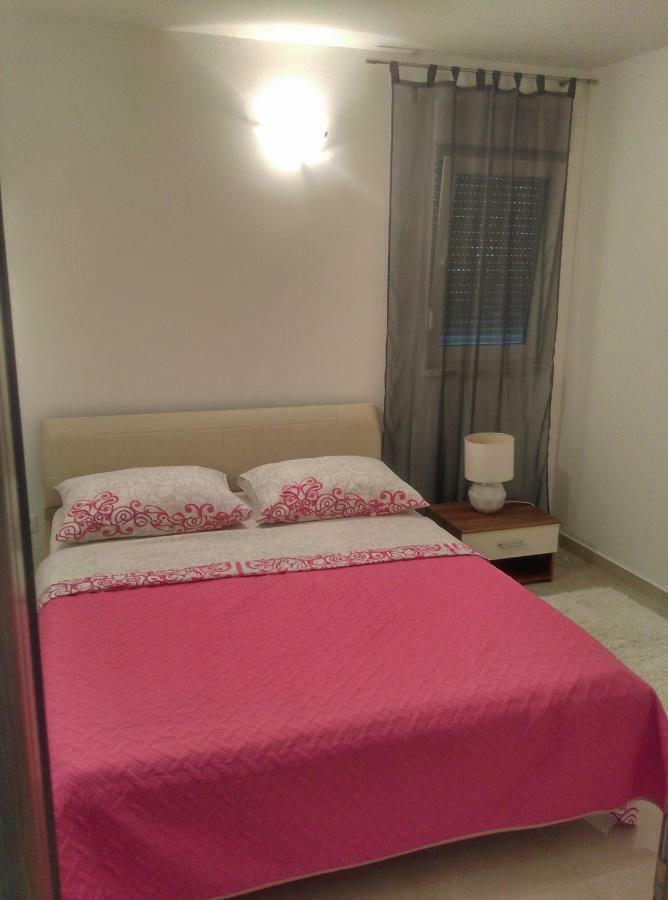 Apartments Garija 로고즈니차 외부 사진